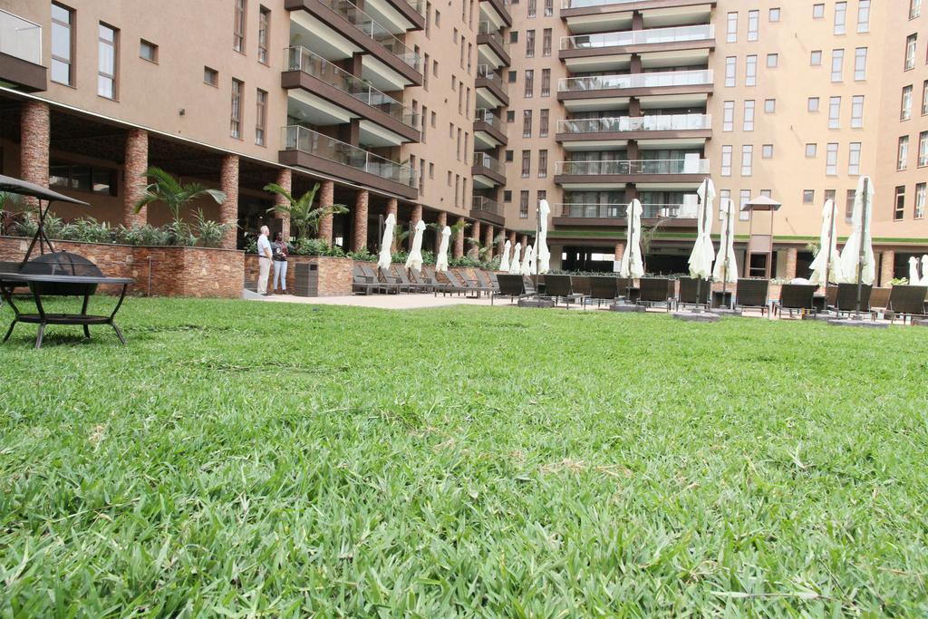 Speke Apartments Wampewo Kampala Exterior photo